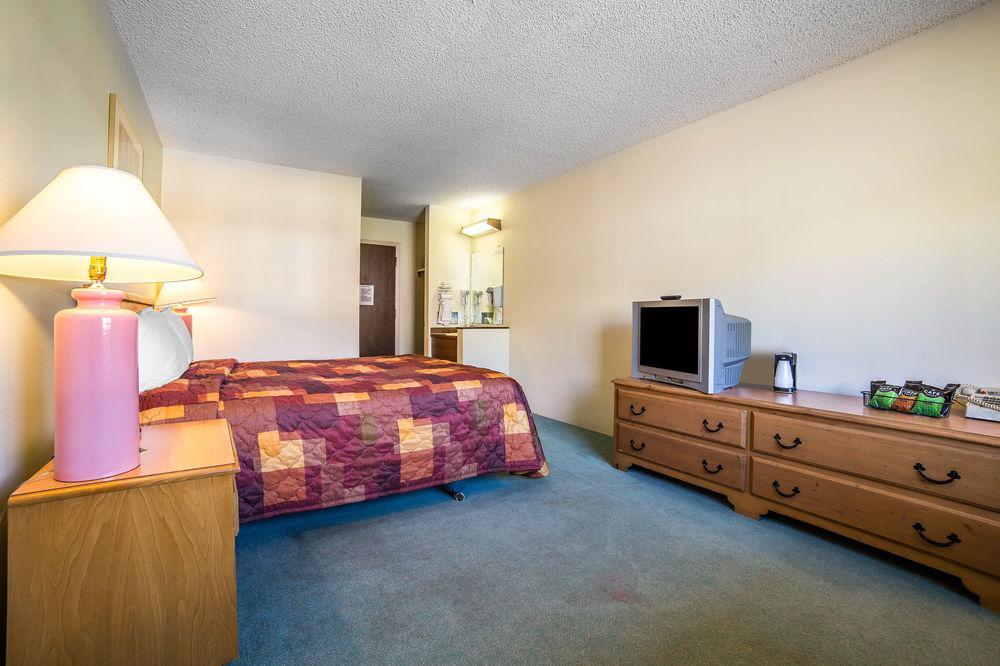 Rodeway Inn Billings Logan Intl Airport Near St Vincent Hospital Ngoại thất bức ảnh