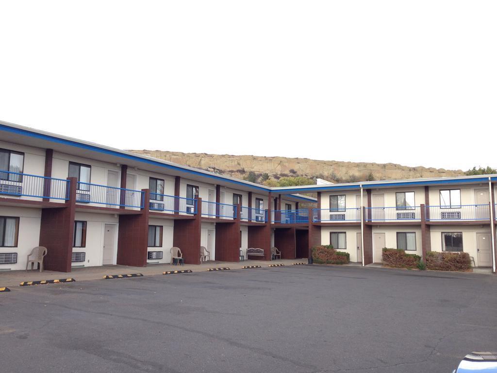 Rodeway Inn Billings Logan Intl Airport Near St Vincent Hospital Ngoại thất bức ảnh