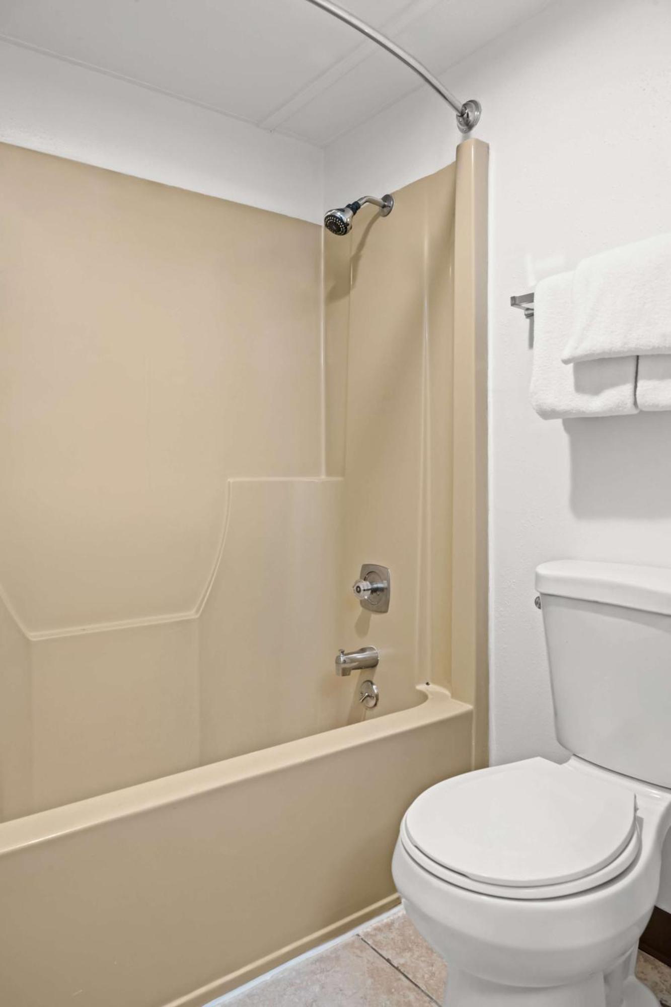 Rodeway Inn Billings Logan Intl Airport Near St Vincent Hospital Ngoại thất bức ảnh