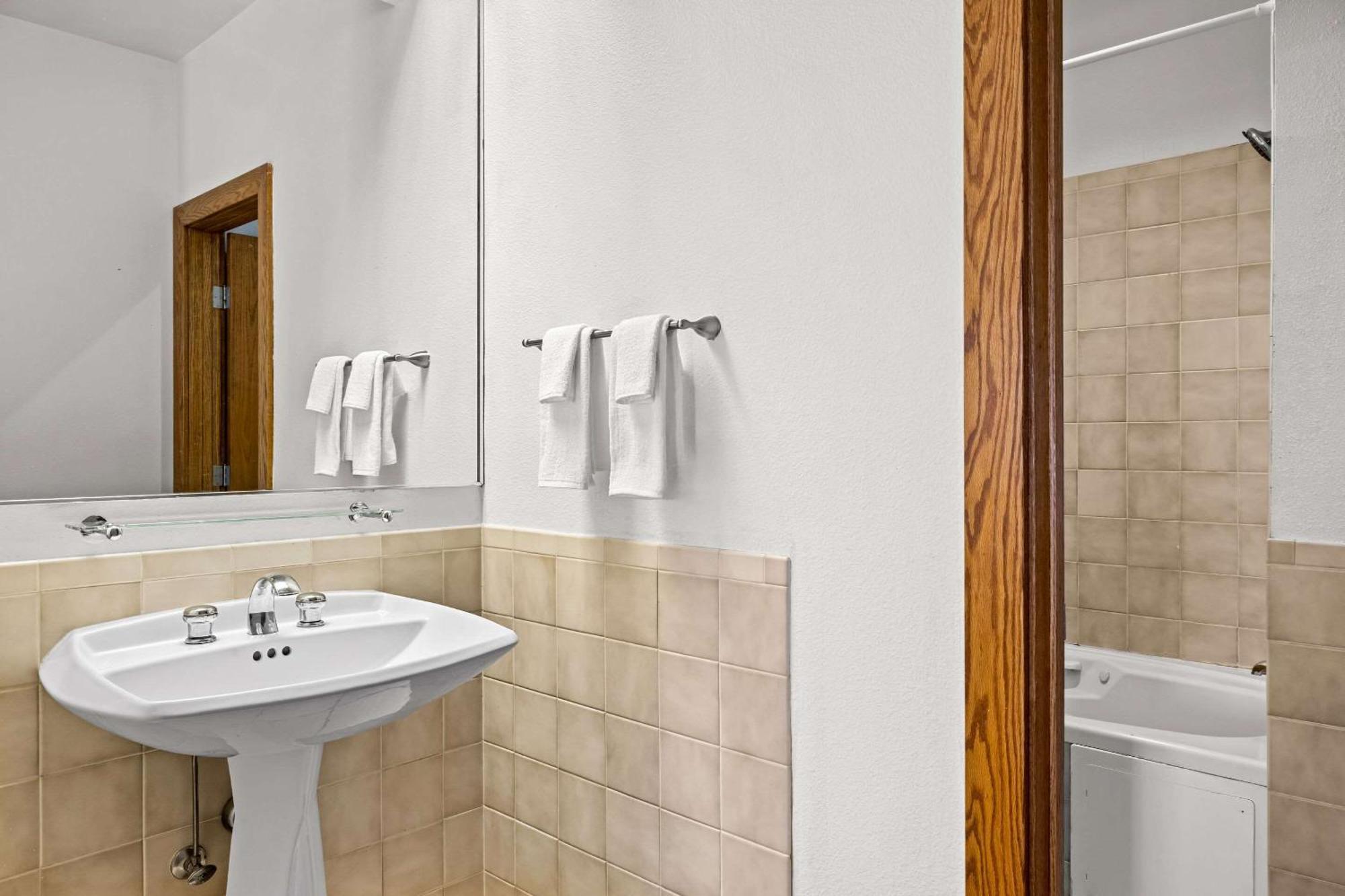 Rodeway Inn Billings Logan Intl Airport Near St Vincent Hospital Ngoại thất bức ảnh